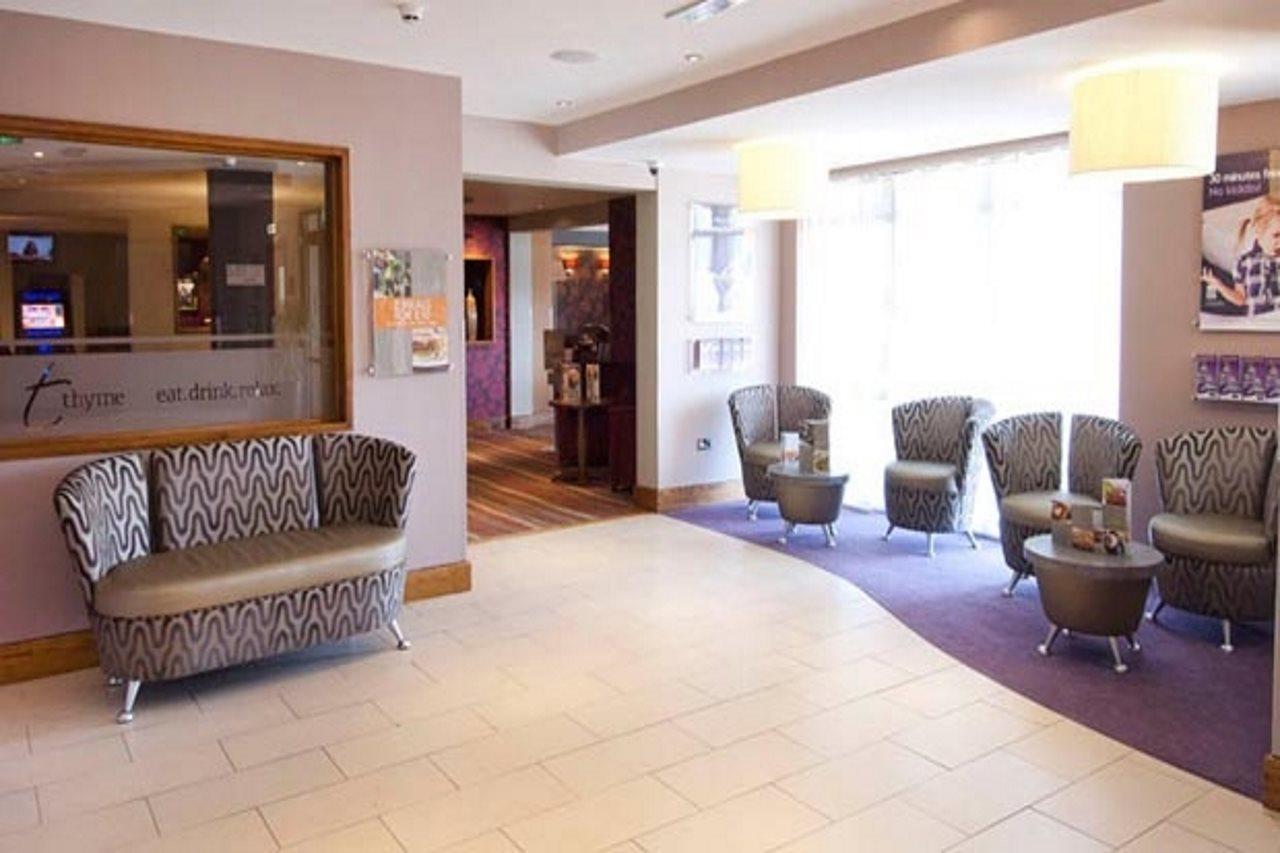 Premier Inn Bristol Cribbs Causeway Filton Экстерьер фото